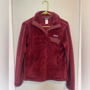 Burgundy Patagonia fleece pullover